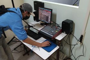 Radio Chasicó Jornada de trabajo Radio Chasicó - Sala de Operador